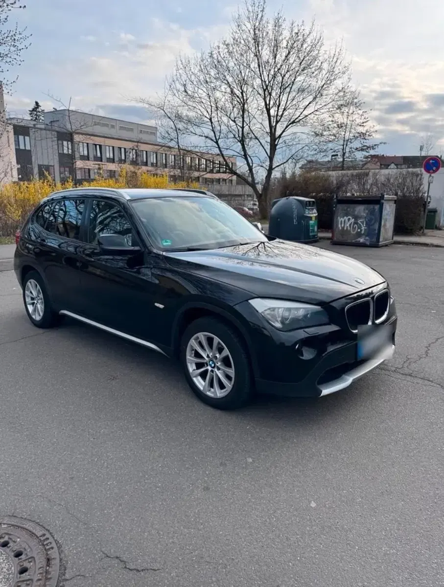 Second-hand BMW X1 141 CP (103 kW) 2012 Negru SUV