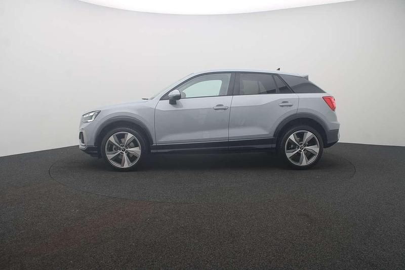 Gebraucht Audi Q2 Advanced Plus 150 PS (110 kW) 2024 Pfeilgrau perleffekt SUV