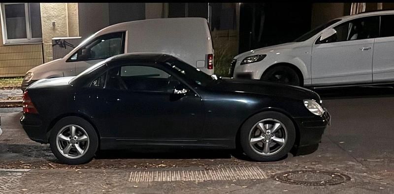 Gebraucht Mercedes SLK200 163 PS (119 kW) 2000 Schwarz Cabrio