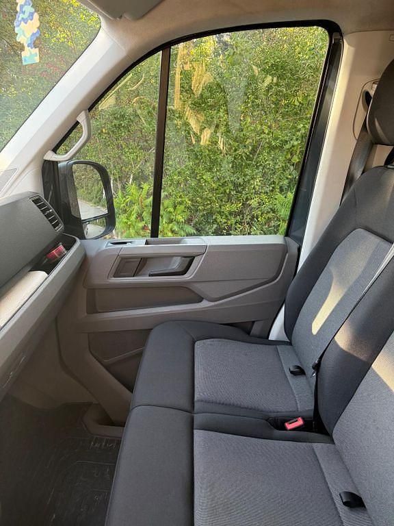 Gebraucht VW Crafter 177 PS (130 kW) 2019 Grau Van