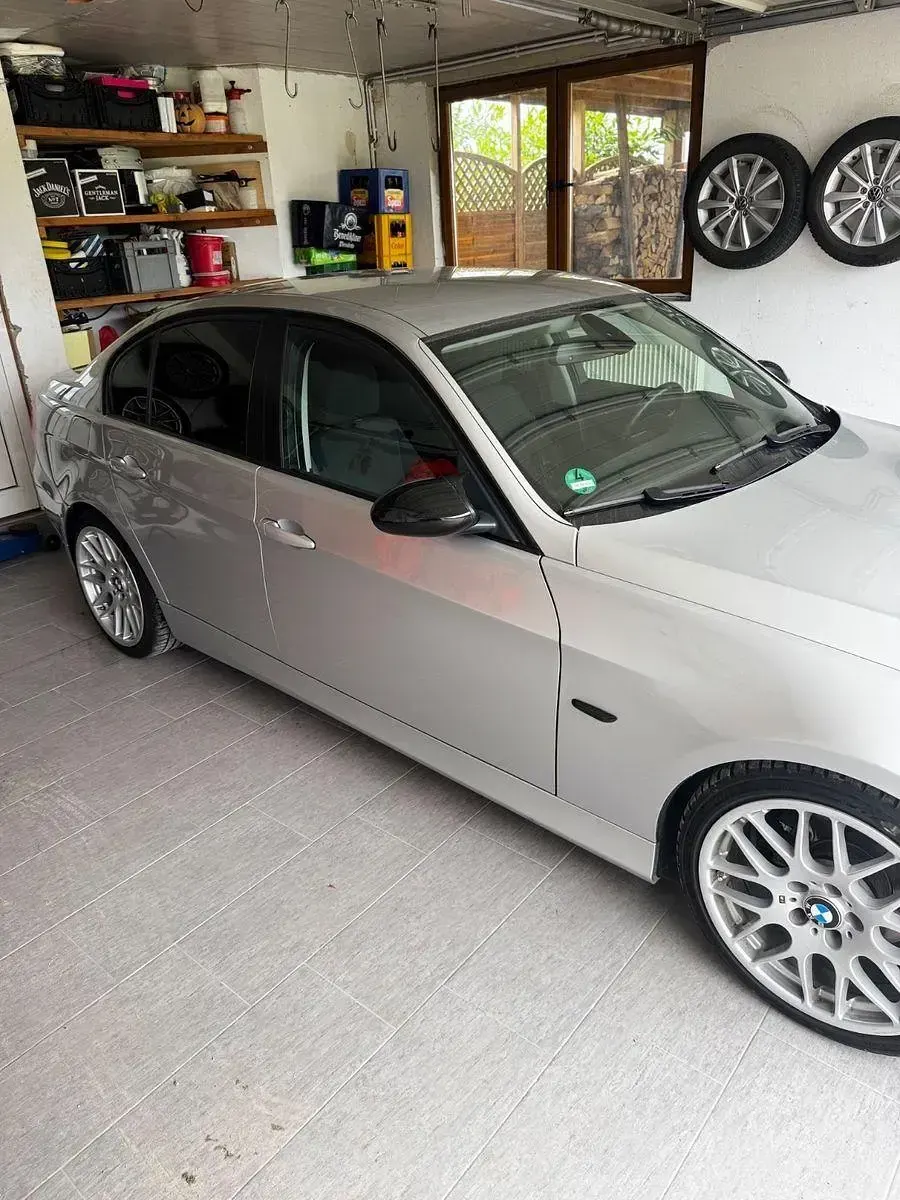 Gebraucht BMW 325 Performance 218 PS (160 kW) 2005 Silber Limousine