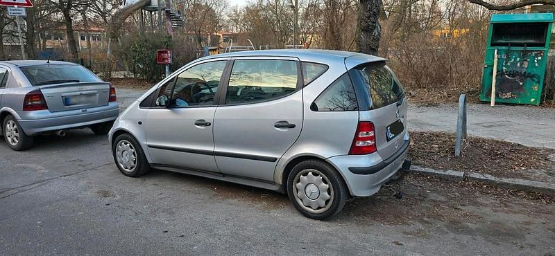 Gebraucht Mercedes A160 102 PS (75 kW) 2003 Silber Limousine