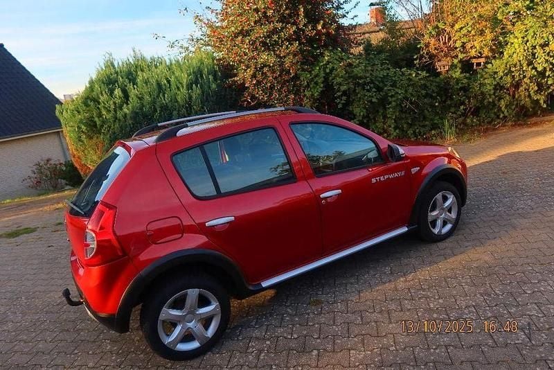 Rot Gebraucht 2012 Dacia Sandero Stepway Kleinwagen | 4.150 € (Guter Preis) - Bild 1/4