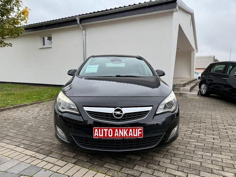 Schwarz Gebraucht 2010 Opel Astra Cosmo Limousine | 5.950 € (Fairer Preis) - Bild 1/4