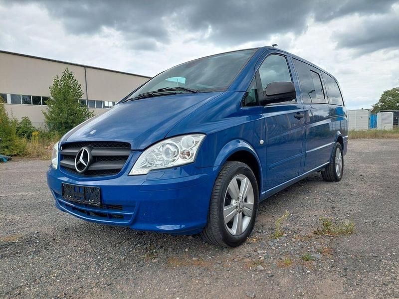 Blau Gebraucht 2011 Mercedes Vito Van | 10.000 € (Fairer Preis) - Bild 1/4