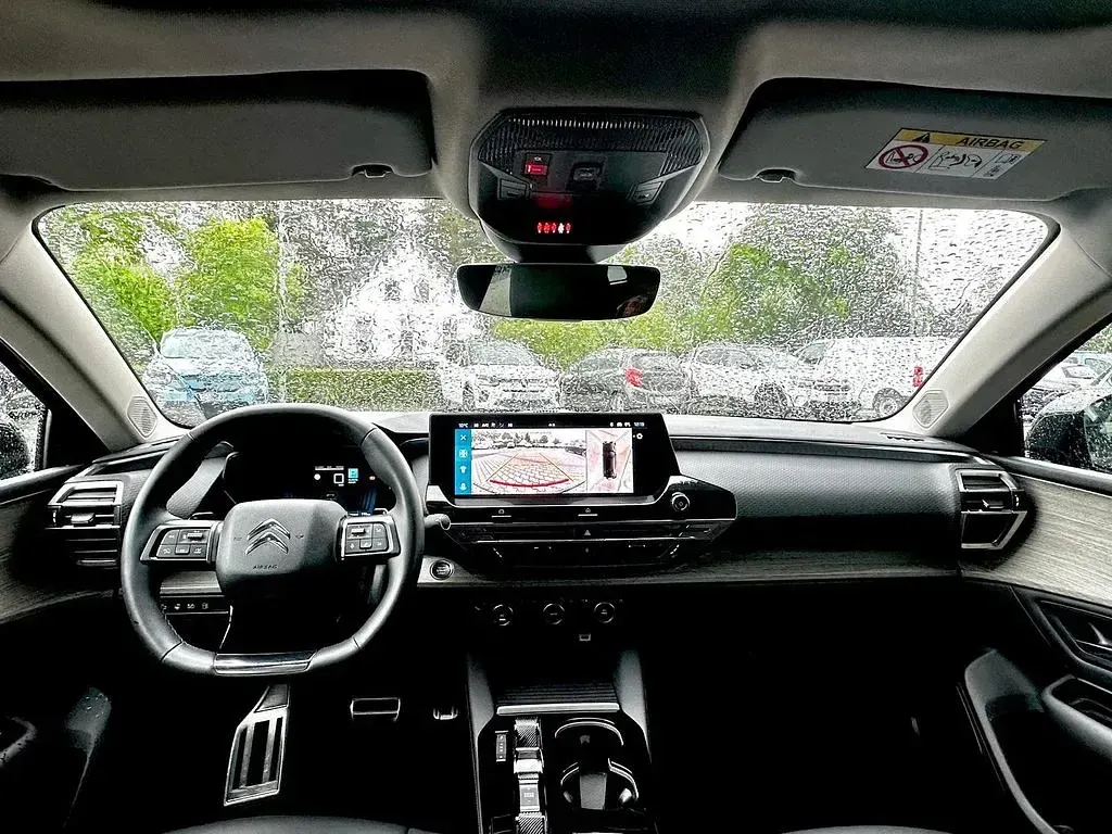 Gebraucht Citroën C5 X Shine 181 PS (133 kW) 2022 Lackierung platiniumgrau/typ Kombi