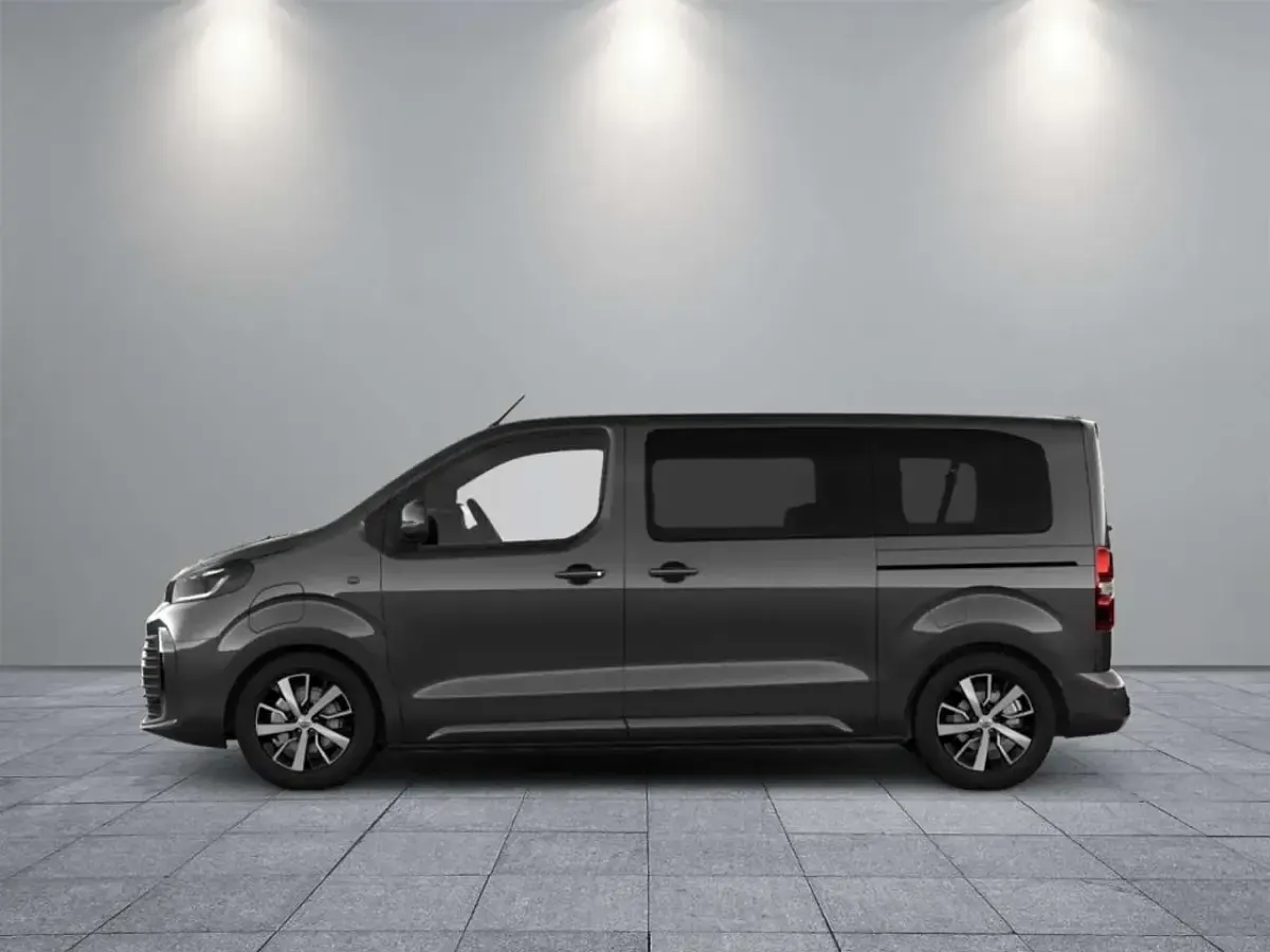 Gebraucht Toyota Proace Verso 100 kW (136 PS) 2025 Silber Kombi