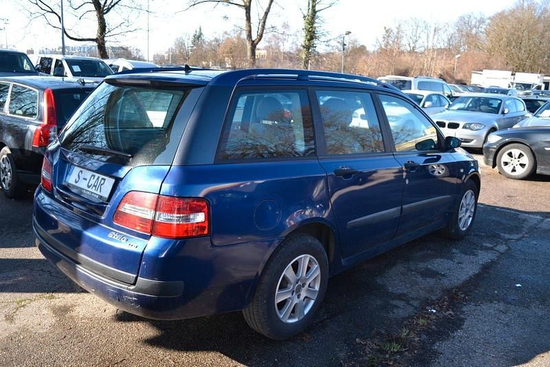 Gebraucht Fiat Stilo 116 PS (85 kW) 2004 Blau Kombi