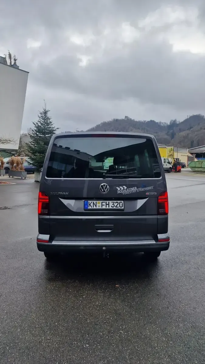 Gebraucht VW Multivan Comfortline 204 PS (150 kW) 2022 Van / Kleinbus