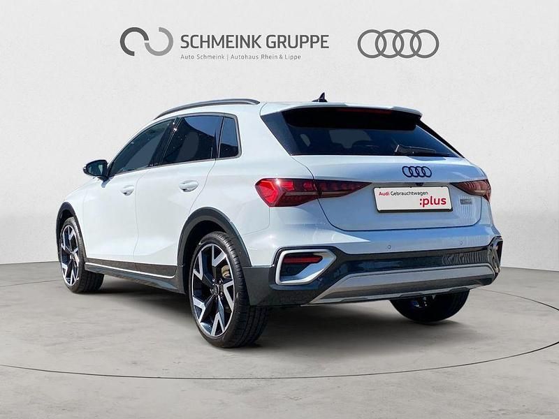 Gebraucht Audi A3 Sport 150 PS (110 kW) 2024 Gletscherweiß metallic Limousine