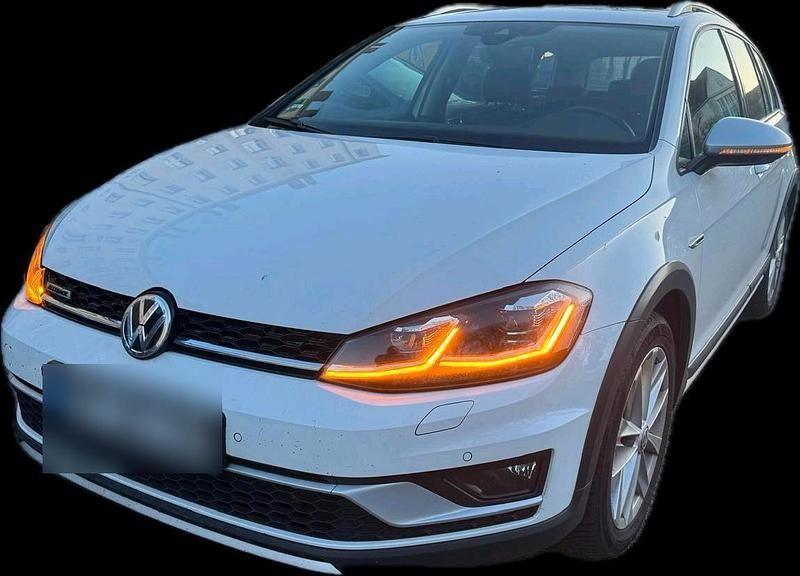 Gebraucht VW Golf Alltrack 184 PS (135 kW) 2019 Weiß Kombi