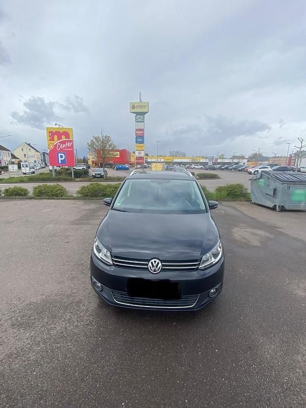 Gebraucht VW Touran 105 PS (77 kW) 2013 Schwarz Van / Kleinbus