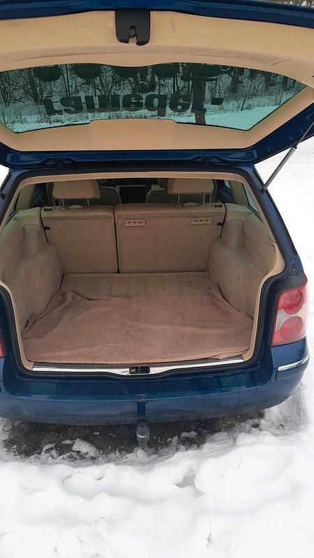 Gebraucht VW Passat 150 PS (110 kW) 2001 Blau Kombi