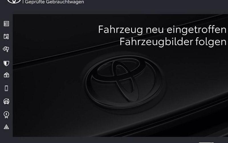 Weiß Gebraucht 2023 Toyota RAV4 Hybrid Team SUV | 32.350 € (Guter Preis) - Bild 1/4