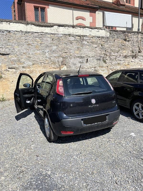 Gebraucht 2010 Fiat Punto Evo Kleinwagen | 2.500 € (Guter Preis) - Bild 1/4