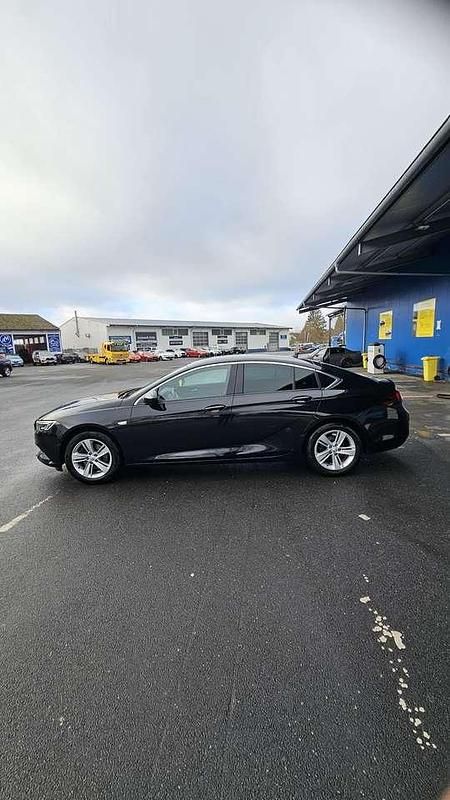 Gebraucht Opel Insignia 163 PS (119 kW) 2015 Limousine