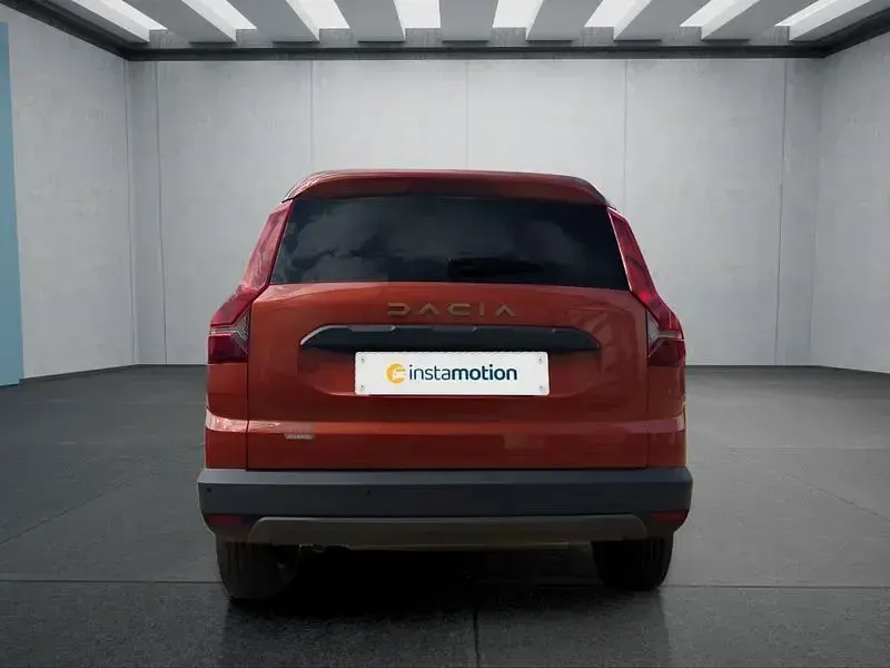 Neu Dacia Jogger 141 PS (103 kW) 2025 Braun Van / Kleinbus