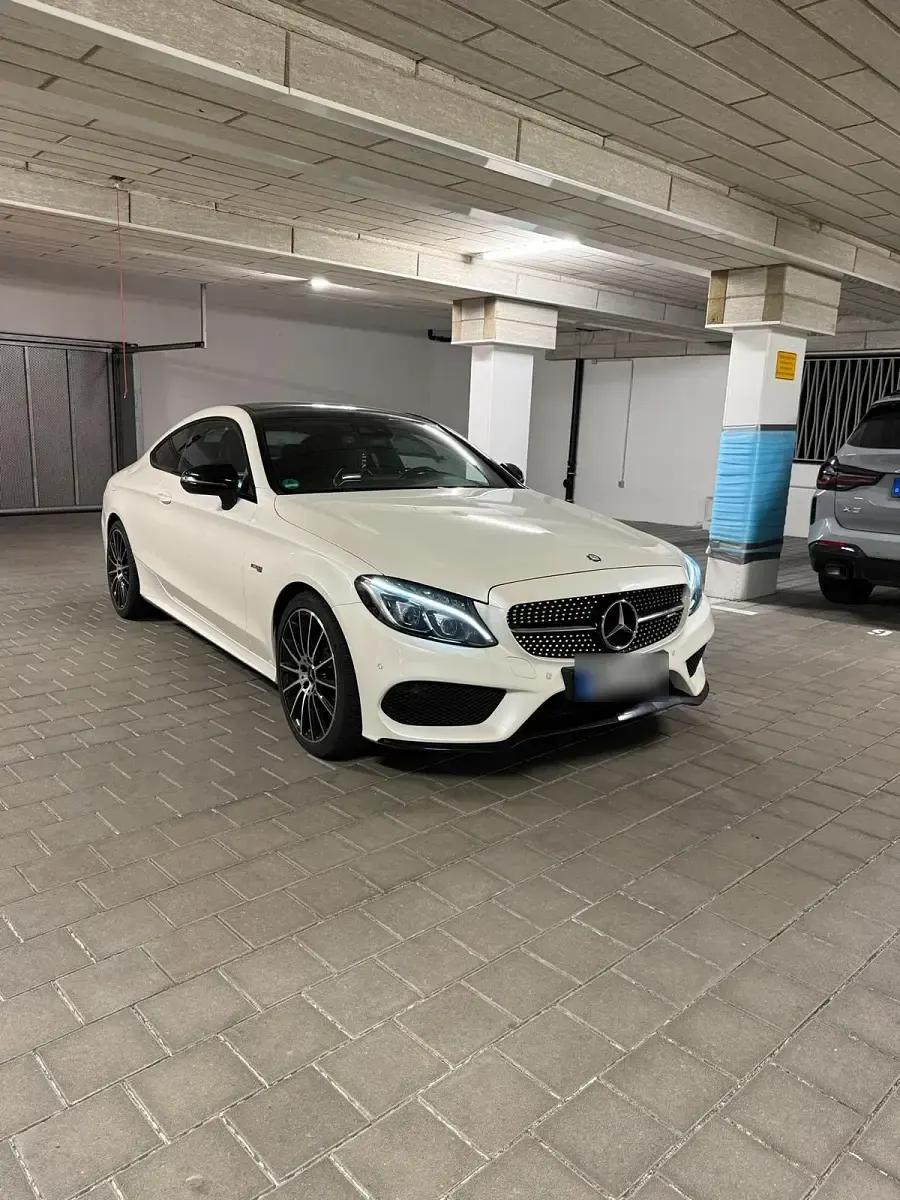 Gebraucht Mercedes C43 AMG AMG 367 PS (269 kW) 2017 Weiß Coupé