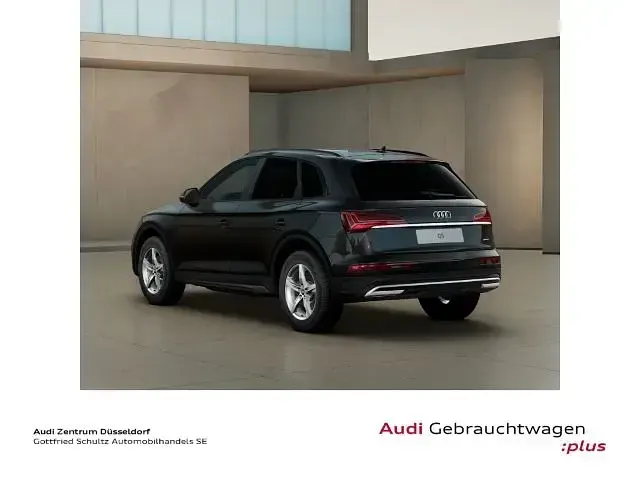 Gebraucht Audi Q5 Ambiente 204 PS (150 kW) 2024 Brillantschwarz SUV