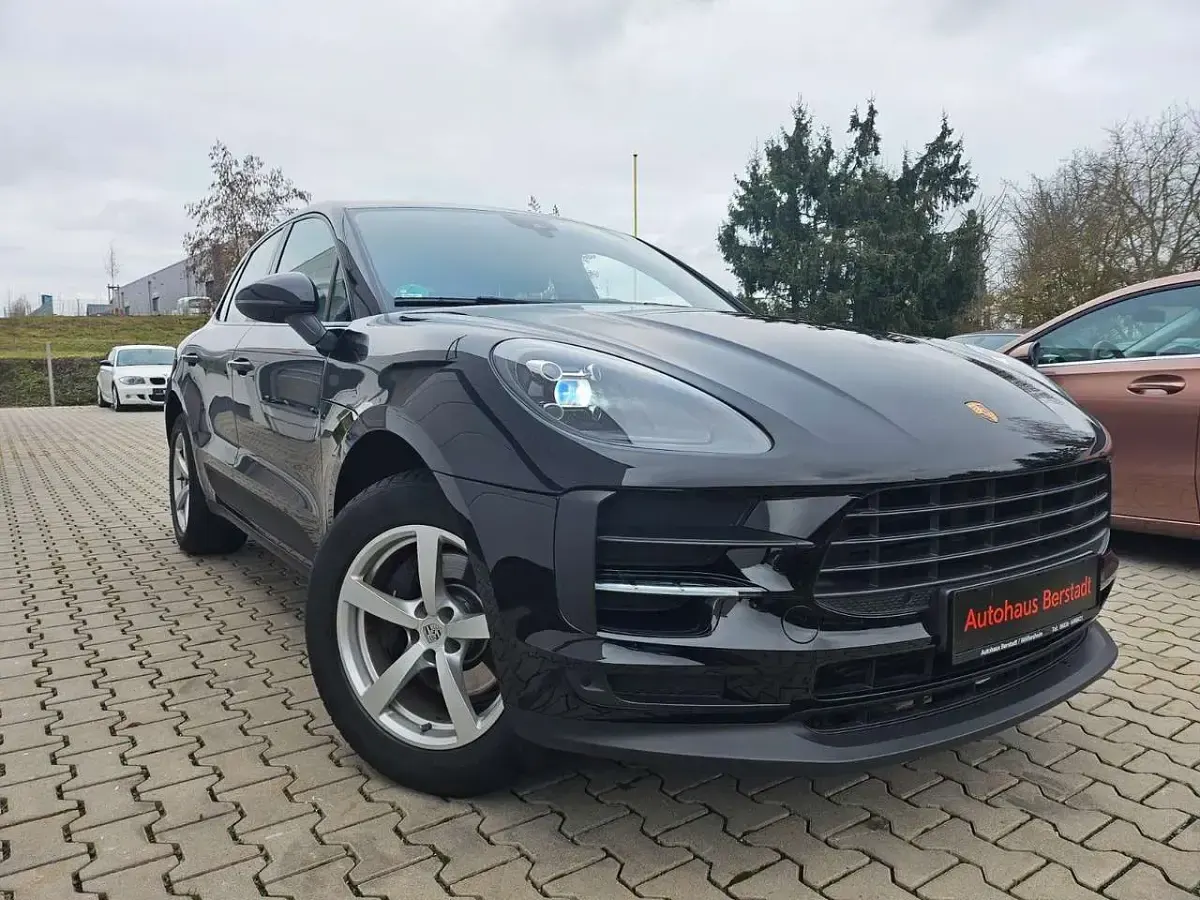 Gebraucht Porsche Macan 245 PS (180 kW) 2019 Schwarz SUV