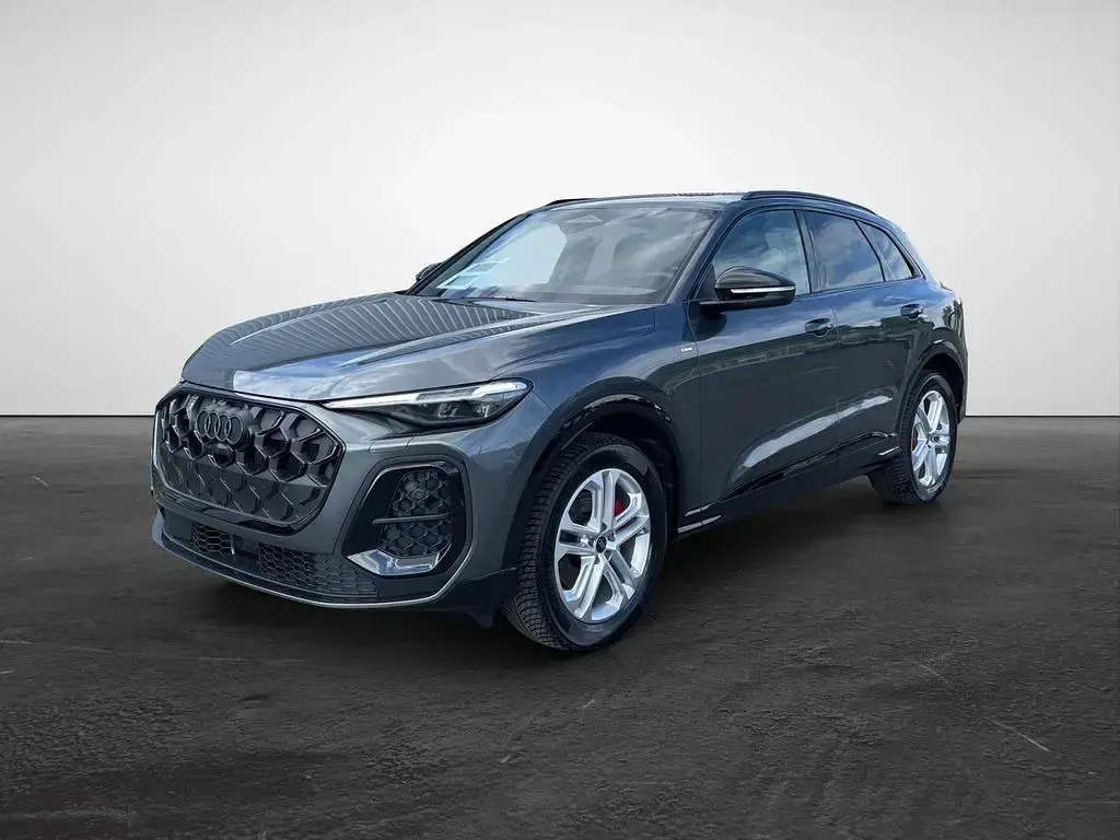 Gebraucht Audi Q5 Ambiente 204 PS (150 kW) 2025 Daytonagrau perleffekt SUV