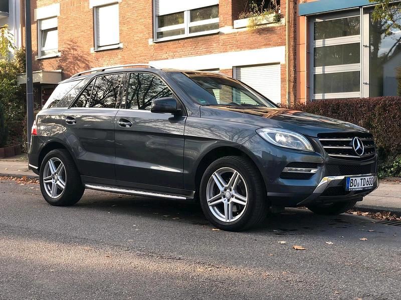 Gebraucht 2013 Mercedes ML350 SUV | 16.299 € (Superpreis) - Bild 1/4