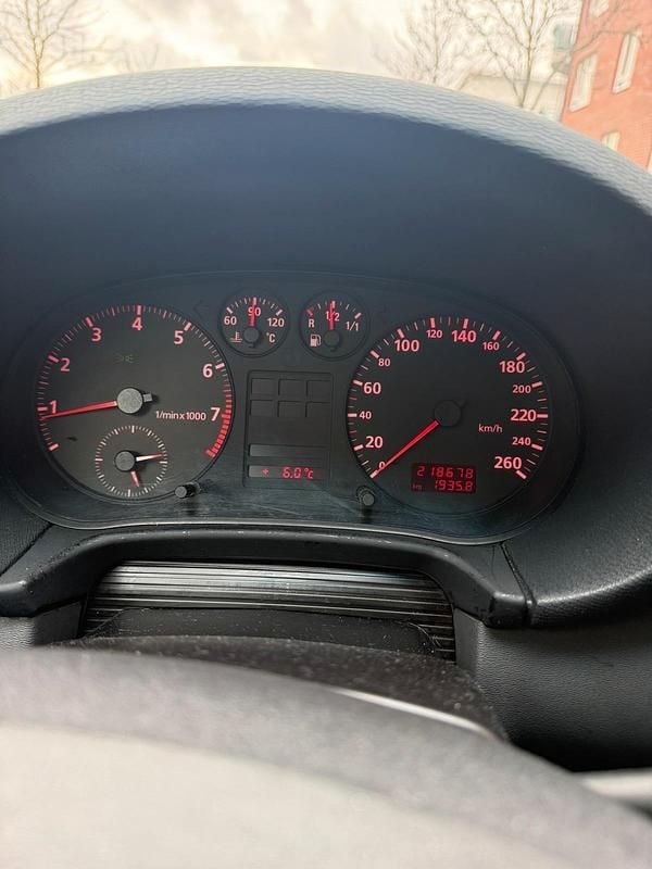 Gebraucht Audi A3 101 PS (74 kW) 1998 Schwarz Kleinwagen