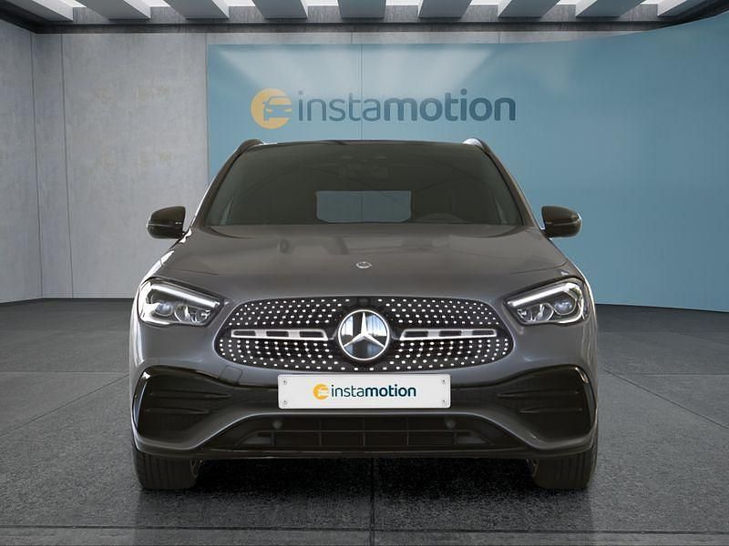Gebraucht Mercedes GLA200 163 PS (119 kW) 2023 Grau SUV