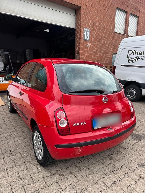 Rot Gebraucht 2009 Nissan Micra Kleinwagen | 1.900 € - Bild 1/4