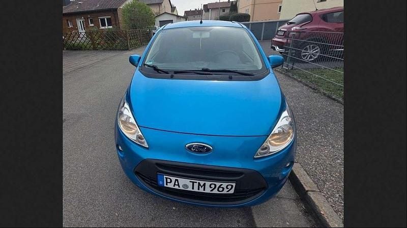 Blau Gebraucht 2014 Ford Ka Titanium Kleinwagen | 3.000 € (Superpreis) - Bild 1/4