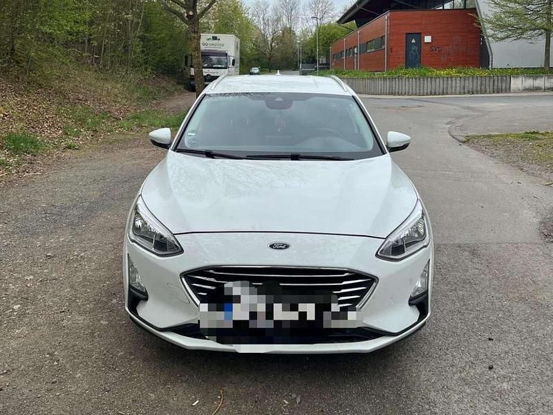 Gebraucht Ford Focus Titanium 120 PS (88 kW) 2019 Weiß Kombi