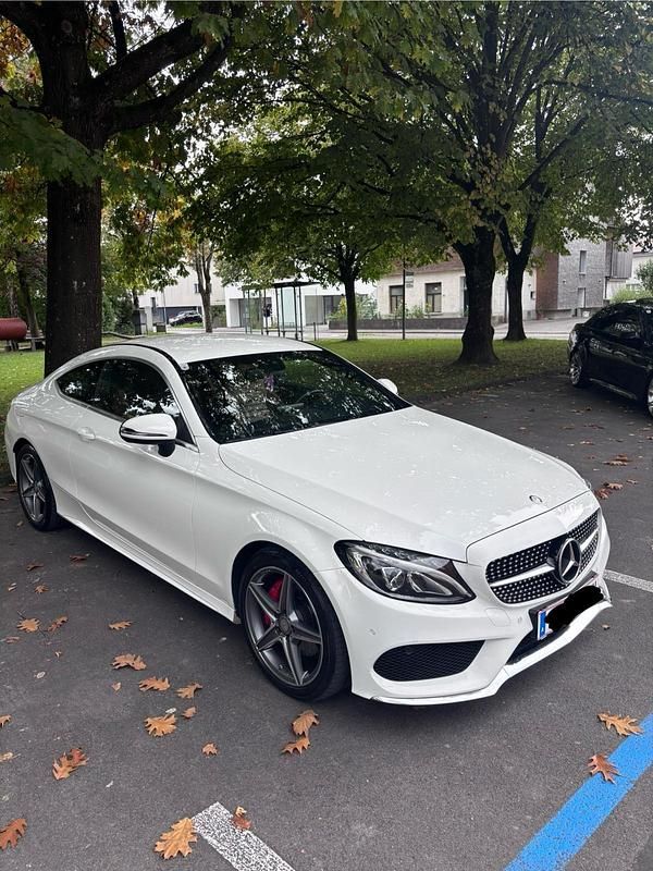 Gebraucht Mercedes 220 170 PS (125 kW) 2016 Weiß Coupé