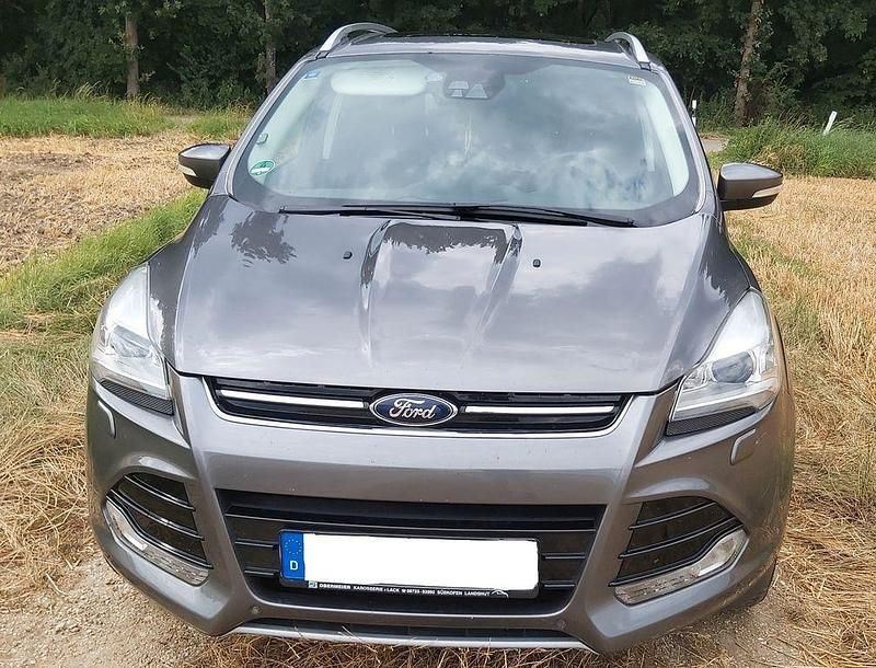 Grau Gebraucht 2013 Ford Kuga Titanium SUV | 7.499 € (Fairer Preis) - Bild 1/4