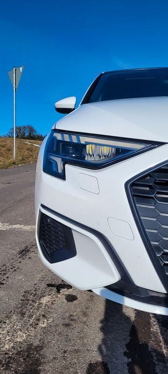 Gebraucht Audi A3 Ambiente 150 PS (110 kW) 2022 Weiß Kombi