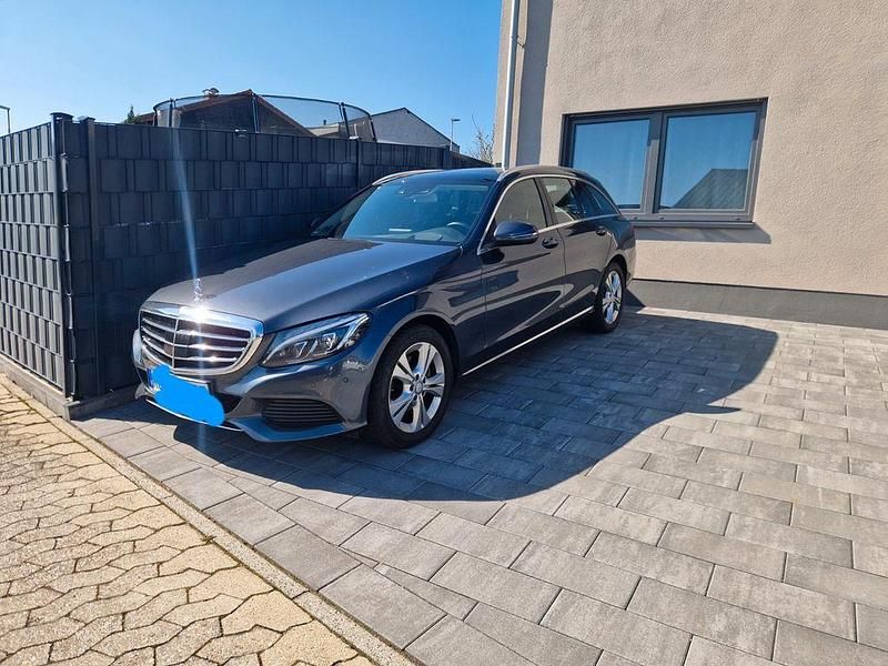 Gebraucht Mercedes C220 170 PS (125 kW) 2016 Grau Kombi