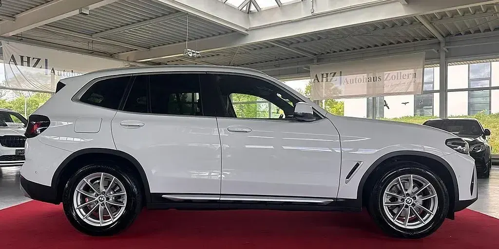 Gebraucht BMW X3 Performance 184 PS (135 kW) 2023 Alpinweiss iii SUV