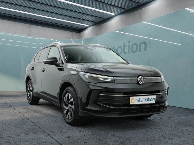 Gebraucht VW Tiguan Design 150 PS (110 kW) 2024 Schwarz SUV