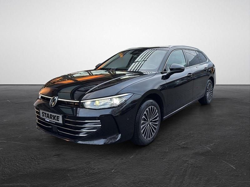 Gebraucht VW Passat Elegance+ 200 PS (147 kW) 2021 Aquamarinblau metallic (metallic) Kombi