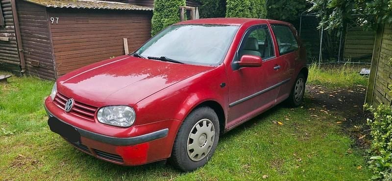 Rot Gebraucht 1998 VW Golf IV Kleinwagen | 1.250 € (Fairer Preis) - Bild 1/4
