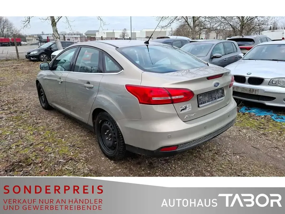 Używany Ford Focus Titanium 125 KM (91 kW) 2017 Szary Sedan/Limuzyna