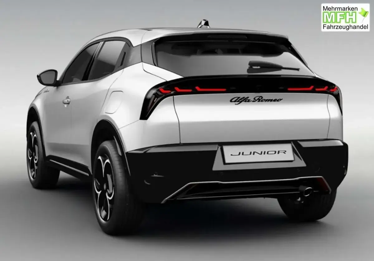 Neu Alfa Romeo Junior Edizione Speciale 145 PS (106 kW) 2026 Bianco sempione SUV