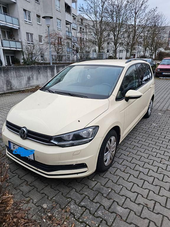 Gebraucht VW Touran 116 PS (85 kW) 2019 Gelb Van / Kleinbus