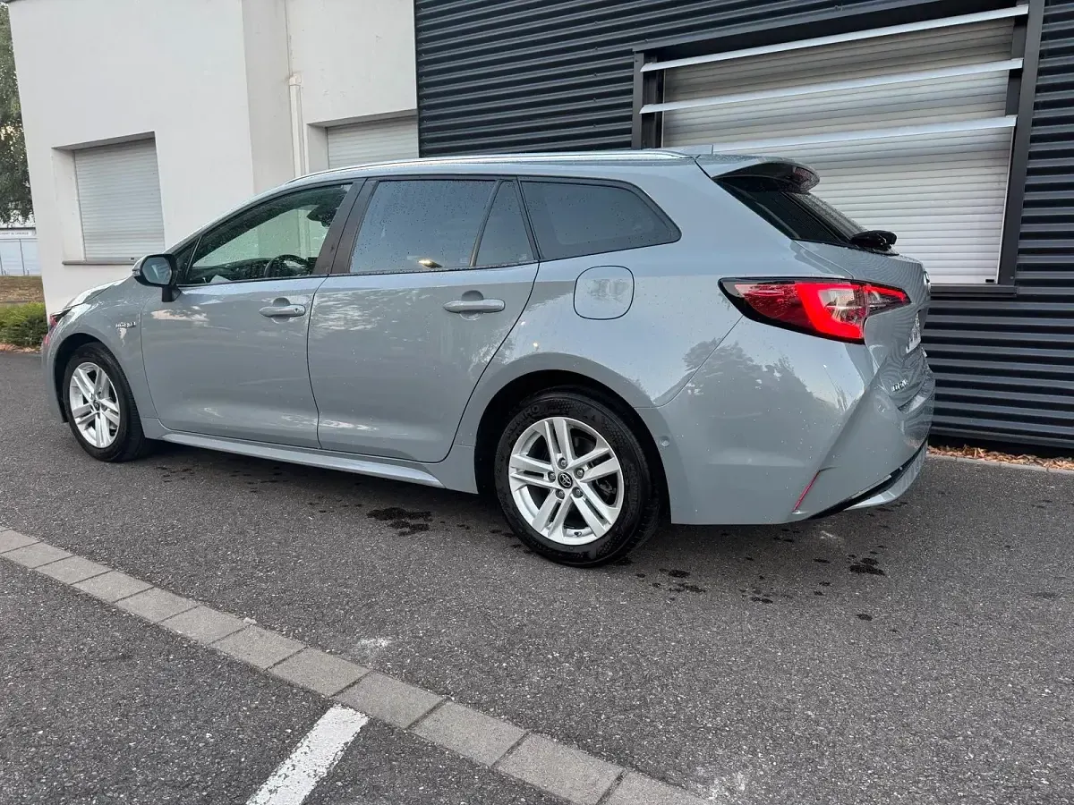 Gebraucht Toyota Corolla 122 PS (89 kW) 2020 Grau Kombi