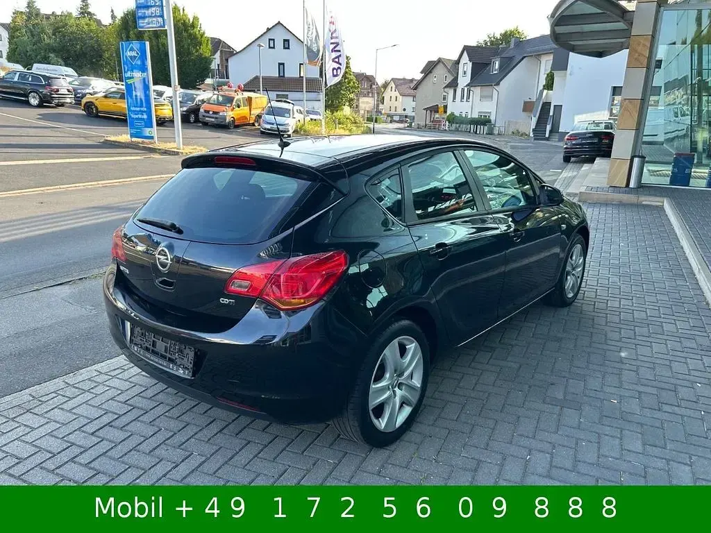 Gebraucht Opel Astra Design Edition 125 PS (91 kW) 2011 Schwarz Limousine
