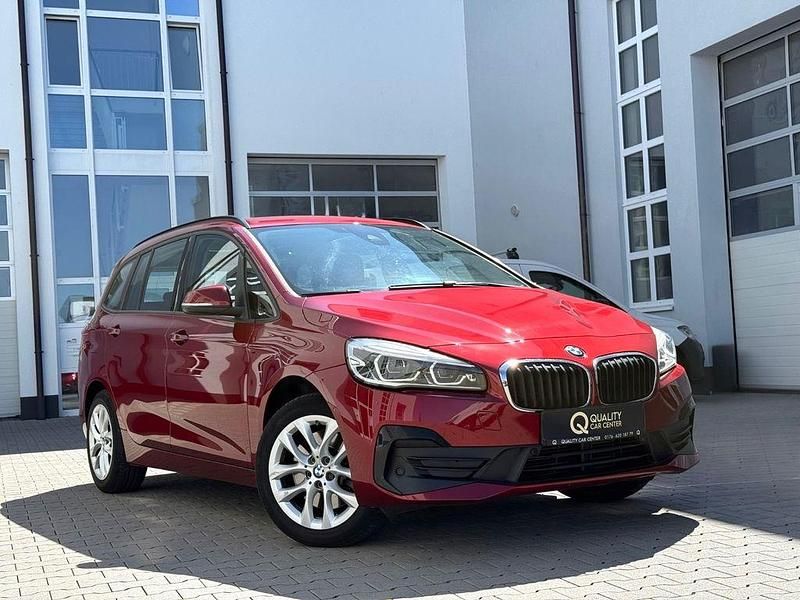 Rot Gebraucht 2018 BMW 218 Sport Line Van / Kleinbus | 14.490 € (Guter Preis) - Bild 1/4