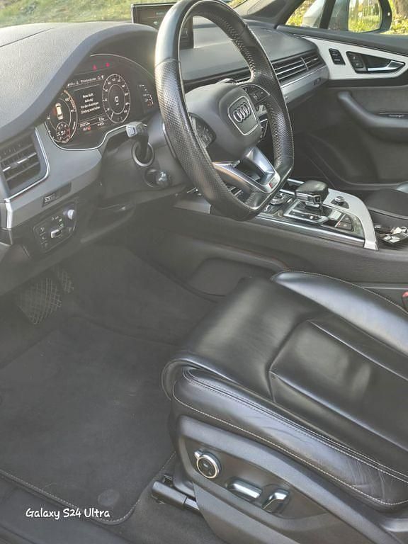 Gebraucht Audi Q7 Ambiente 374 PS (275 kW) 2016 Grau SUV
