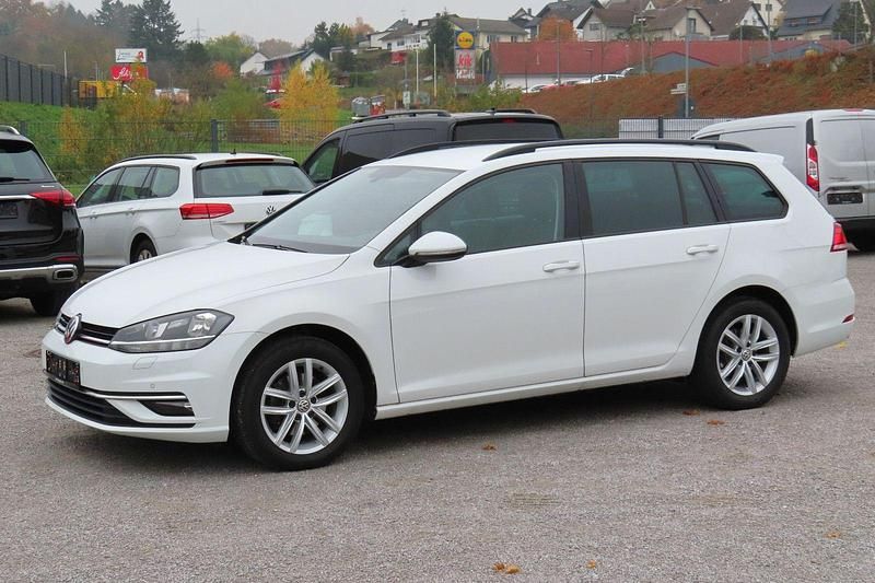 Gebraucht VW Golf VII 116 PS (85 kW) 2020 Weiß Kombi
