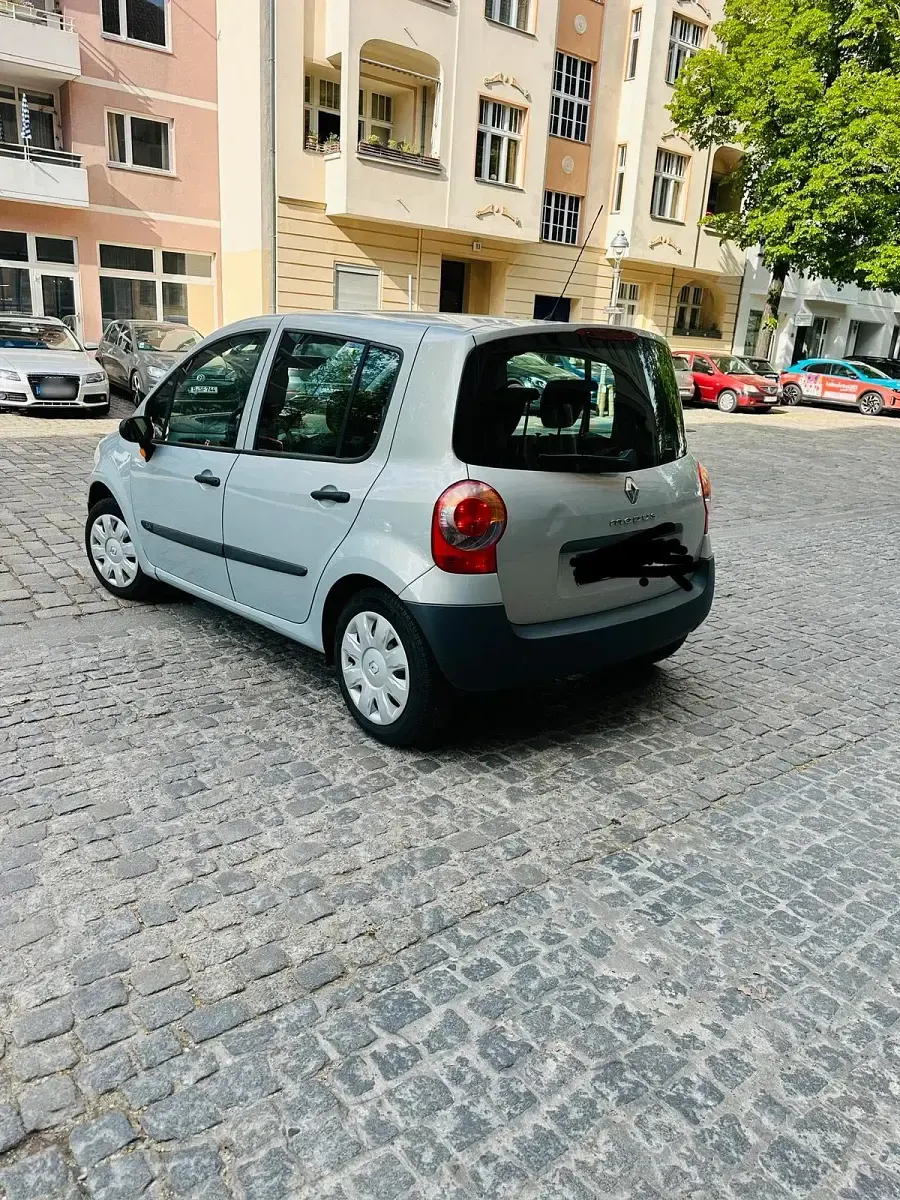 Używany Renault Modus 75 KM (55 kW) 2005 Srebrny Minivan