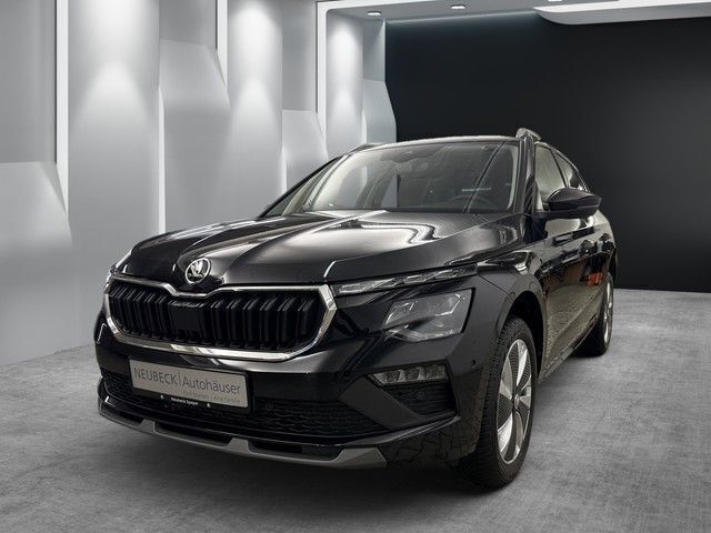 Schwarzmagic perleffekt Gebraucht 2024 Skoda Kamiq Selection SUV | 28.670 € (Teuer) - Bild 1/4
