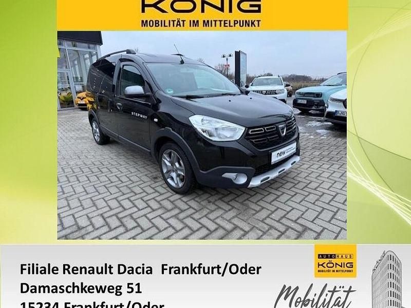 Schwarz Gebraucht 2020 Dacia Dokker Stepway Van / Kleinbus | 16.450 € (Fairer Preis) - Bild 1/4